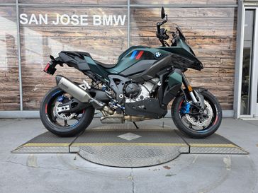 2026 BMW M 1000 XR