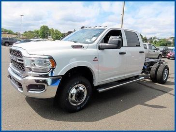 New 2024 RAM 3500 Chassis Cab Tradesman
