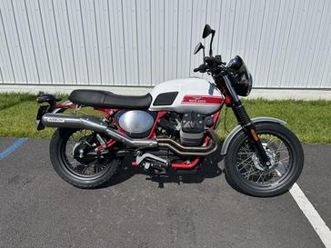 2016 Moto Guzzi V7 Stornello 