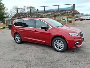 New 2026 Chrysler Pacifica Select Awd