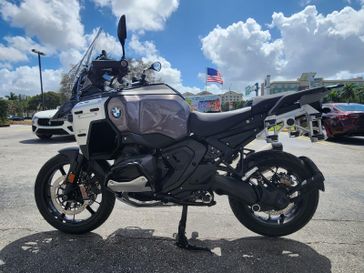 BLACK STORM METALLIC