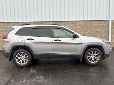 2016 Jeep Cherokee Sport