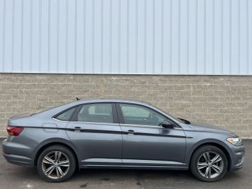 2019 Volkswagen Jetta R-Line