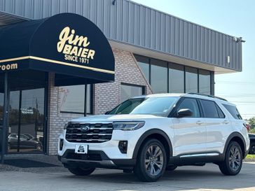New 2025 Ford Explorer Active