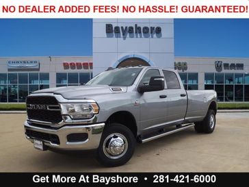 2024 RAM 3500 Tradesman Crew Cab 4x4 8' Box