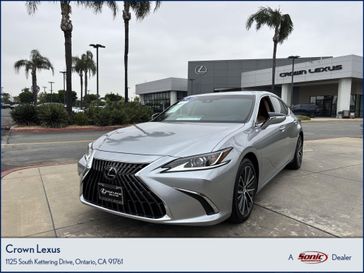 2023 Lexus ES 300h