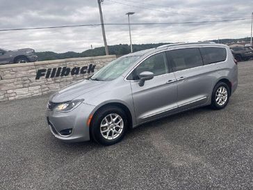 Used 2020 Chrysler Pacifica Touring L