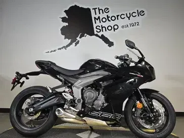 2026 Triumph DAYTONA 660 