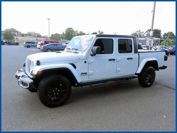 Used 2021 Jeep Gladiator Sport