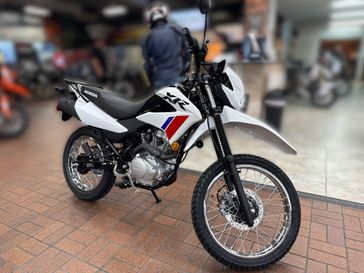 New 2025 Honda XR150L 