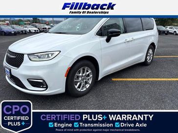Used 2024 Chrysler Pacifica Touring L