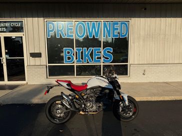 2024 Ducati Monster SP