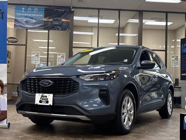 New 2025 Ford Escape Active