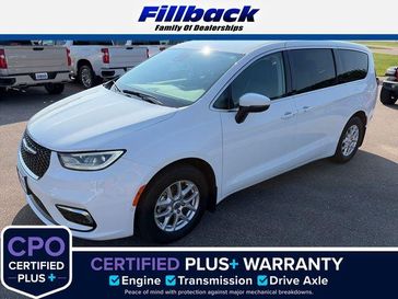 Used 2023 Chrysler Pacifica Touring L