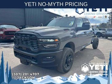 New 2026 RAM 3500 Tradesman Crew Cab Chassis 4x4 60' Ca
