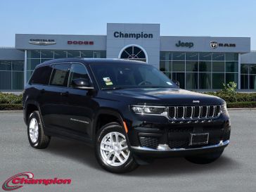 2025 Jeep Grand Cherokee L Laredo 4x2