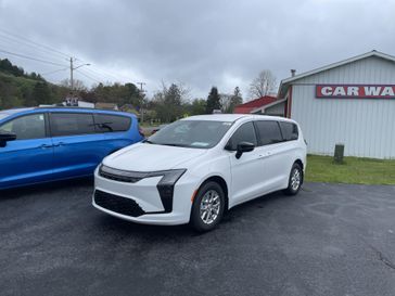 New 2027 Chrysler Pacifica Select