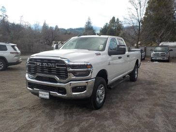 New 2026 RAM 2500 Tradesman Crew Cab 4x4 8' Box