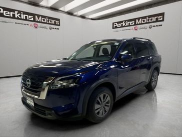 Used 2025 Nissan Pathfinder SV