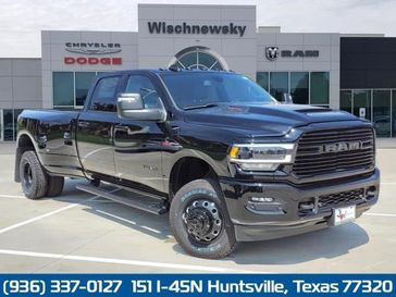 2024 RAM 3500 Laramie Crew Cab 4x4 8' Box