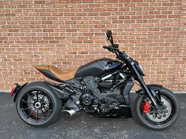 2022 Ducati XDiavel Nera 