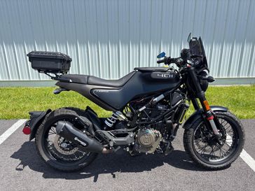 2023 HUSQVARNA Svartpilen 401
