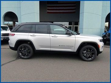 New 2025 Jeep Grand Cherokee Limited