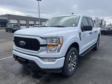 Space White Metallic
