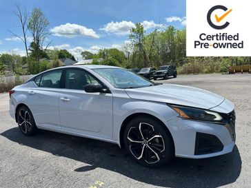 Used 2023 Nissan Altima 2.5 SR
