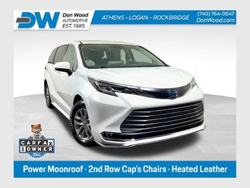 Used 2022 Toyota Sienna XLE