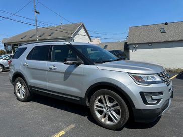 Used 2017 Ford Explorer XLT