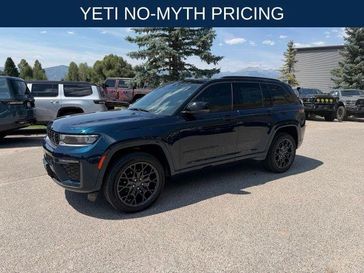 New 2026 Jeep Grand Cherokee Summit 4x4