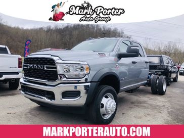 2024 RAM 4500 Slt Chassis Crew Cab 4x4 60' Ca in a Billet Silver Metallic Clear Coat exterior color and Blackinterior. Mark Porter Chrysler Dodge Jeep Ram (740) 508-5115 markportercdjr.net 
