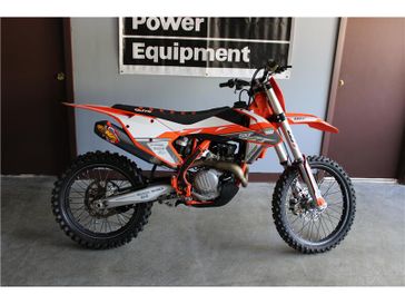2018 KTM SX 450 F in a Orange exterior color. New England Powersports 978 338-8990 pixelmotiondemo.com 