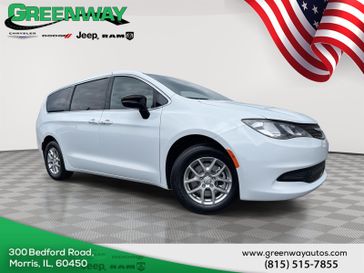 New 2025 Chrysler Voyager Lx