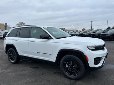 New 2025 Jeep Grand Cherokee Altitude X 4x4