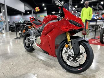 New 2025 Ducati PANIGALE V4 S 