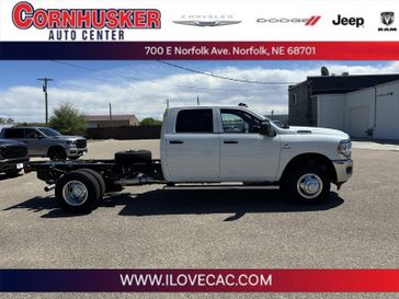 2024 RAM 3500 Tradesman Crew Cab Chassis 4x4 60' Ca