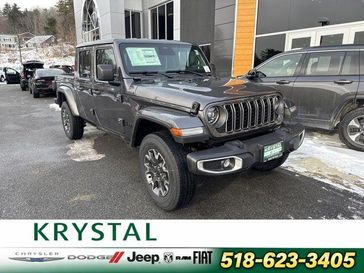 New 2026 Jeep Gladiator Sahara 4x4