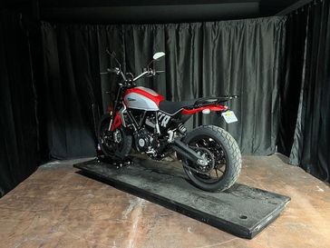 2024 Ducati SCRAMBLER 800 ICON