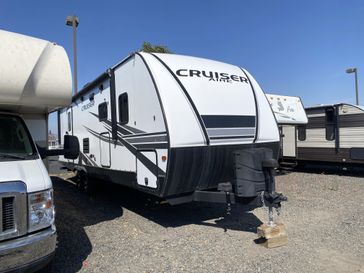 Used 2021 CROSSROADS RV CRUISER AIRE 27RBS 