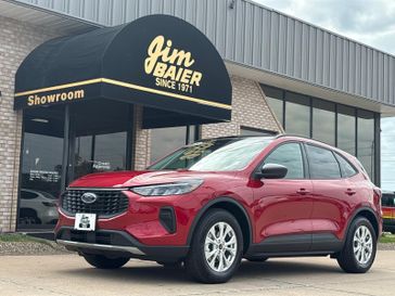 New 2025 Ford Escape Active