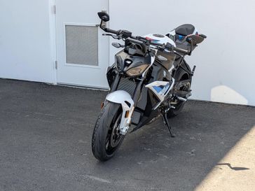 2026 BMW S 1000 R