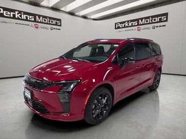 New 2027 Chrysler Pacifica Limited Awd