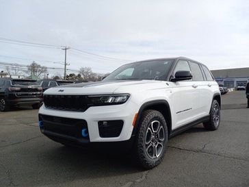 2023 Jeep Grand Cherokee Trailhawk 4xe in a Bright White Clear Coat exterior color and Global Blackinterior. Garavel Jeep 475-258-7987 norwalkjeep.com 