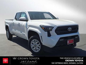 New 2025 Toyota Tacoma SR5