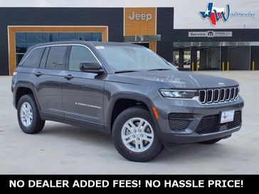 2025 Jeep Grand Cherokee Laredo 4x2