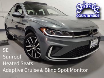 2025 Volkswagen Jetta SE w/Sunroof