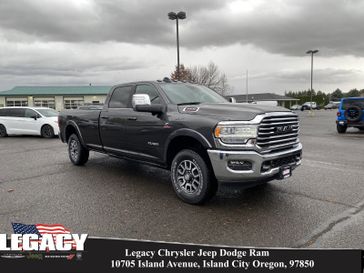 2024 RAM 3500 Limited Longhorn Crew Cab 4x4 8' Box