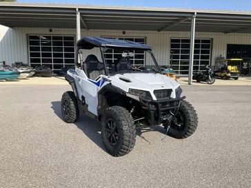 New 2027 Polaris GENERAL XP 1000 ULTIMATE 